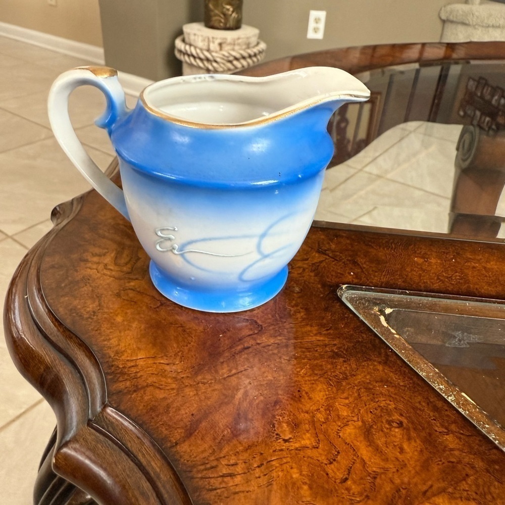 Vintage Japanese Creamer - Picture 2 of 4